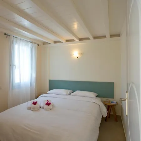 Santorini Med Homes - Sunday Apartment Mesariá