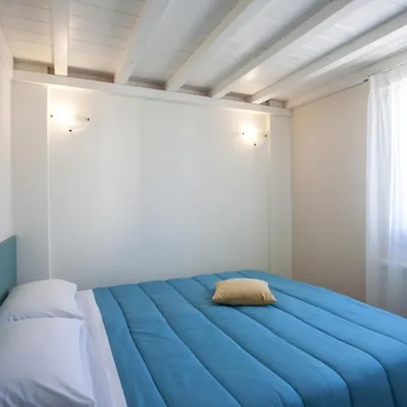 Santorini Med Homes - Sunday *